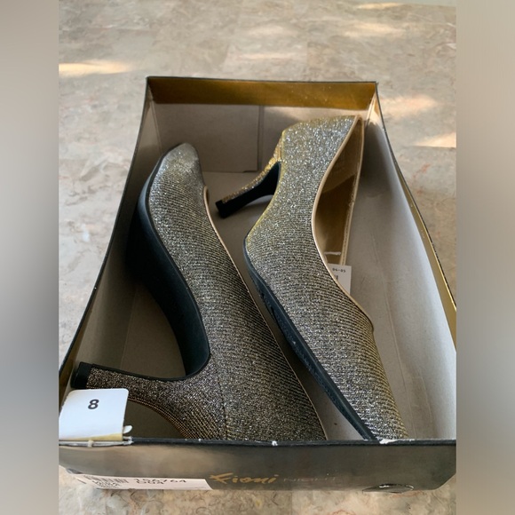 Classy Sparkle Blackend Gold Pointed Toe Heels - Picture 6 of 9